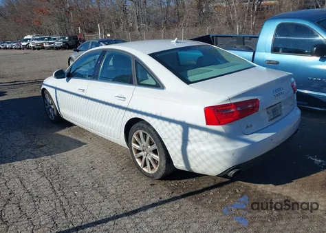 2015 Audi A6 2.0T Premium z USA, uszkodzony, nr VIN WAUGFAFC5FN033380